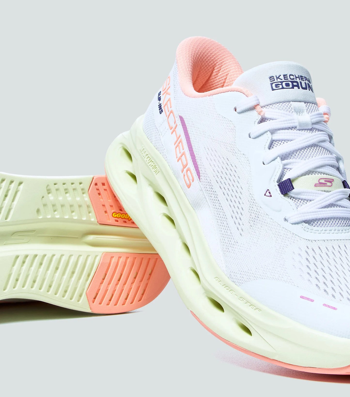 Skechers Slip-ins: Max Cushioning Glide-Step